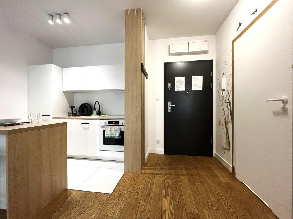 Mieszczanska Apartment ~ Self Check-In 24H ~Parking And Lift Wroclaw Exterior photo