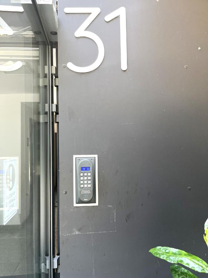 Mieszczanska Apartment ~ Self Check-In 24H ~Parking And Lift Wroclaw Exterior photo
