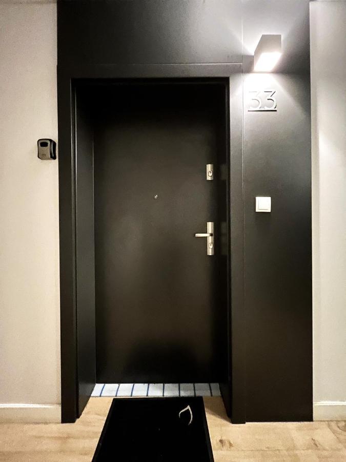 Mieszczanska Apartment ~ Self Check-In 24H ~Parking And Lift Wroclaw Exterior photo